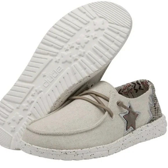 WOMEN'S  HEY DUDE WENDY RODEO TAN STAR - Picture 5 of 8